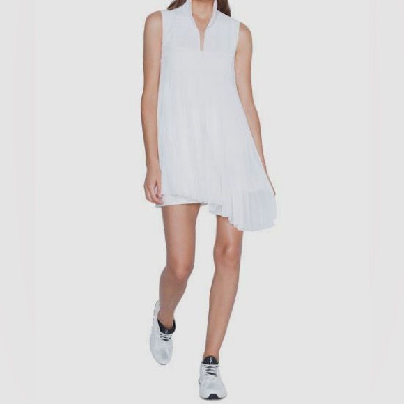 Akris Tops - Akris Women's White Sleeveless Asymmetric Babydoll Blouse Size 6